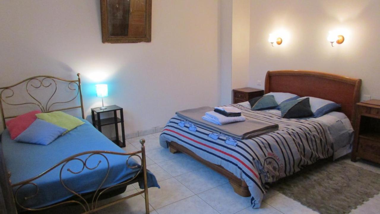 la vallee Bed and Breakfast Plogoff Esterno foto